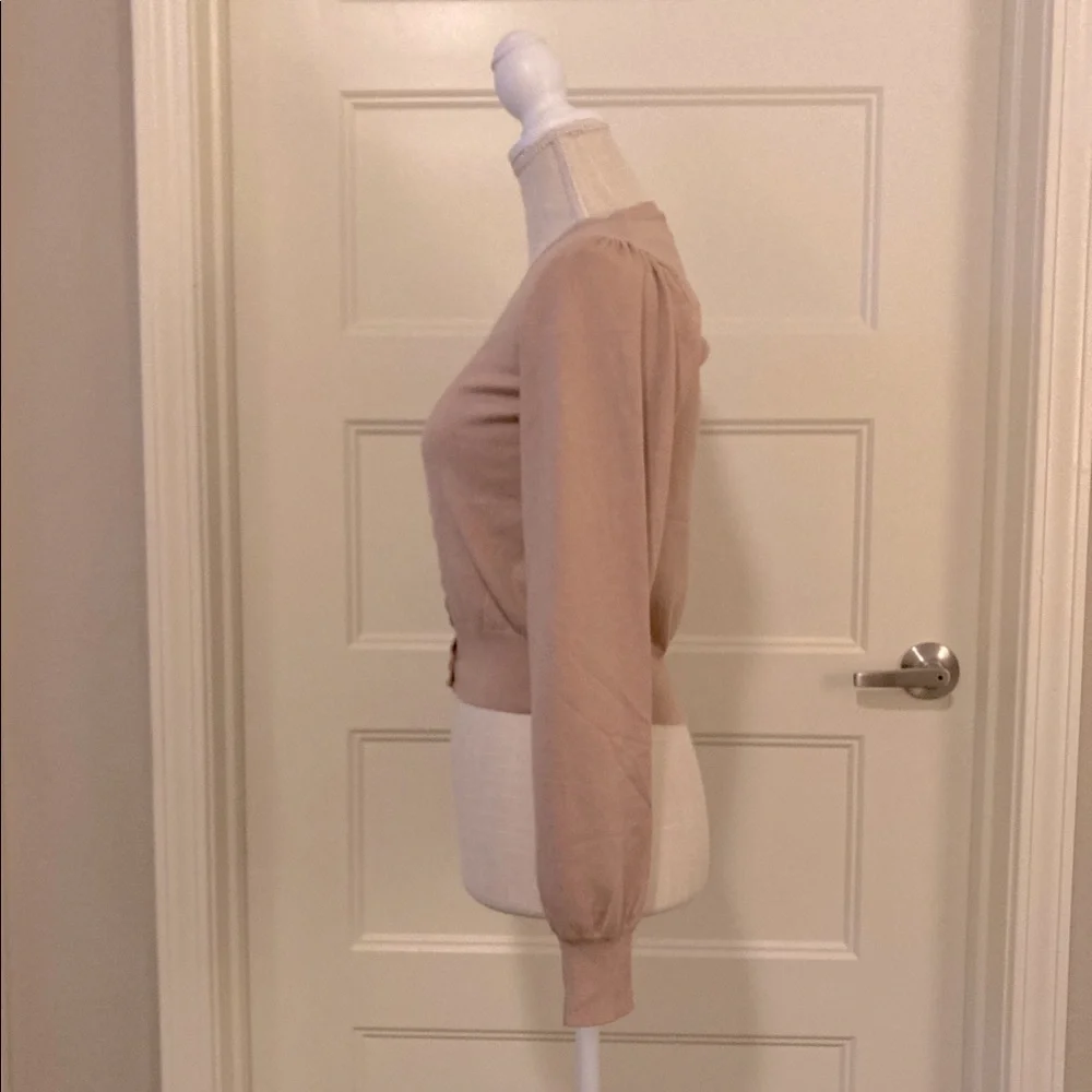 ⭐️NWOT⭐️ [debut] Taupe Button Down Cardigan - M/L - Picture 3 of 4